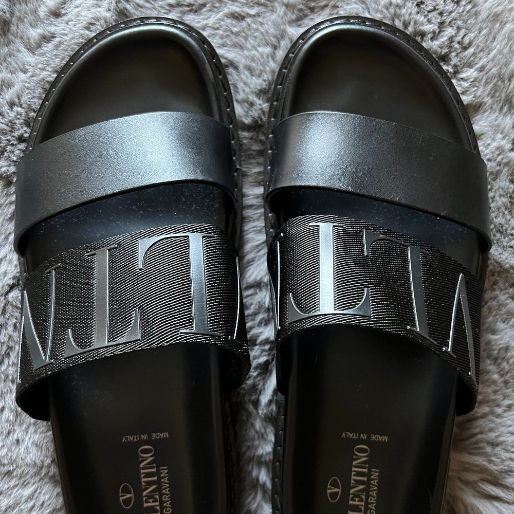 Valentino Garavani Black Slide Sandals